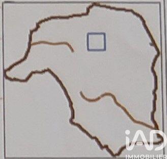 Terrain - 84 715 m²