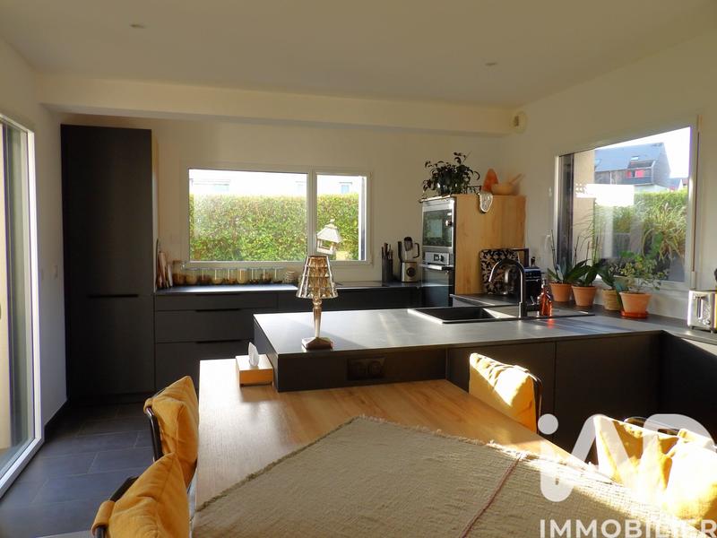 Maison - 101 m² - 5 pièces