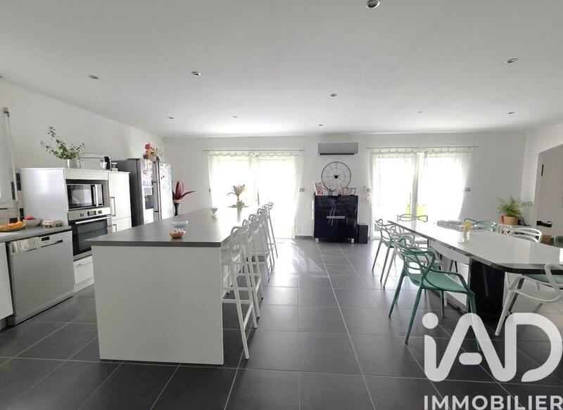 Maison - 136 m² - 5 pièces