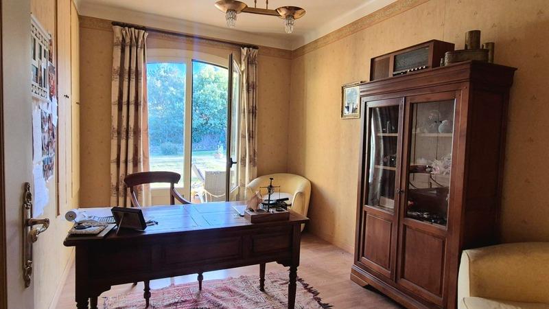 Propriété - 190 m² - 8 pièces