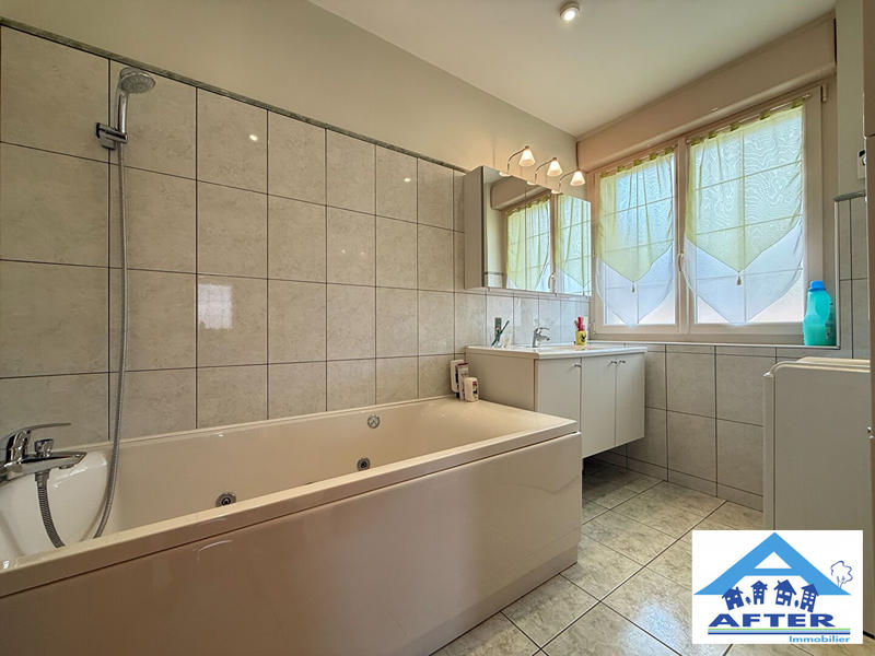 Maison - 197 m² - 6 pièces