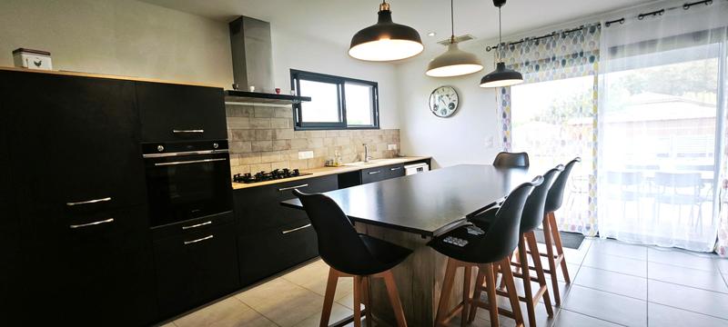 Maison - 100 m² - 5 pièces