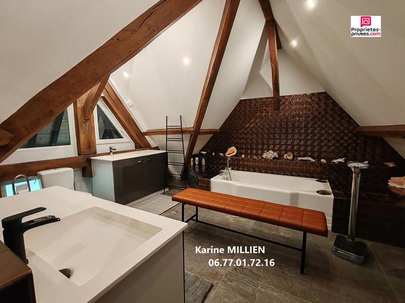 Maison - 400 m² - 13 pièces