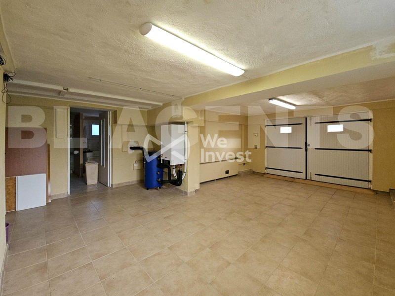 Maison - 179 m² - 7 pièces