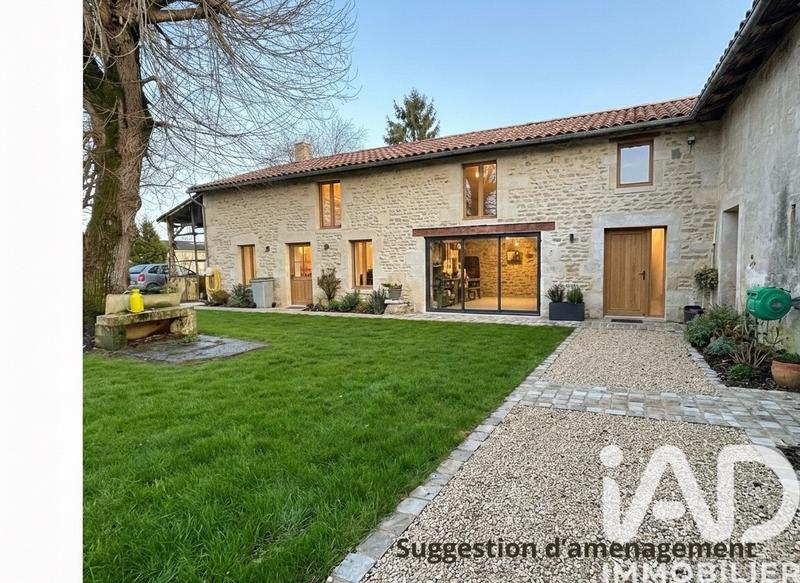 Maison - 245 m² - 7 pièces