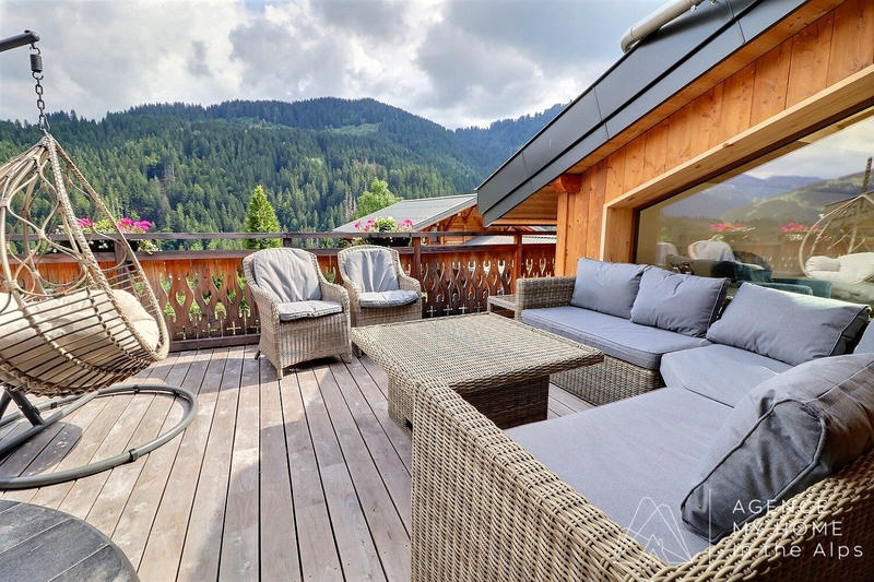 Châlet - 368 m² - 9 pièces