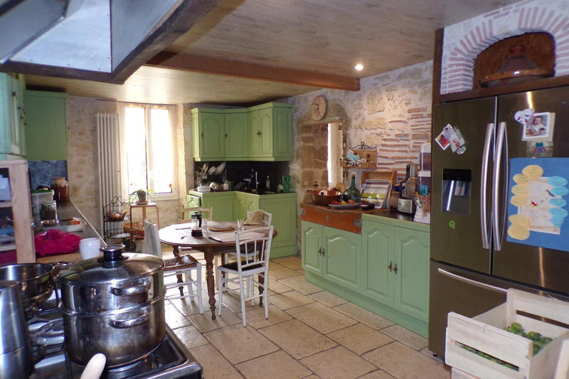 Maison - 283 m² - 9 pièces