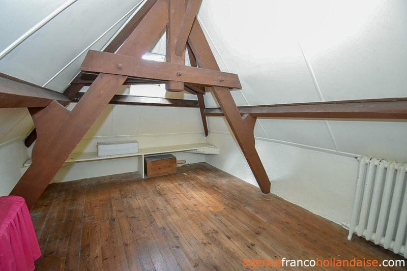 Maison - 282 m² - 9 pièces