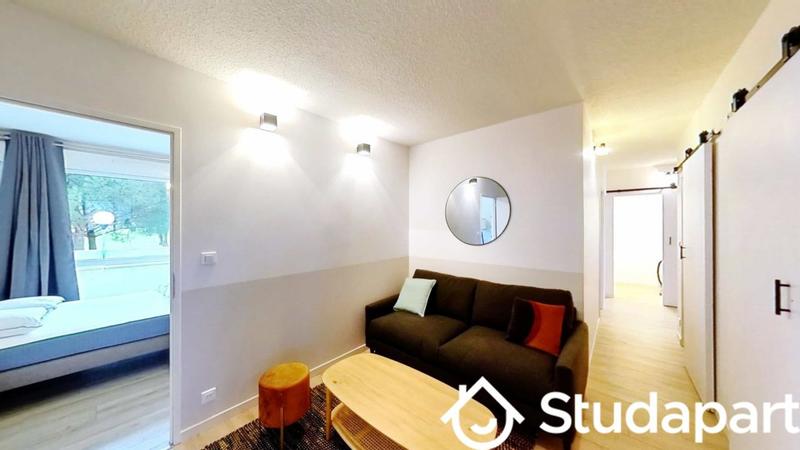 Chambre - 13 m² - 1 pièce