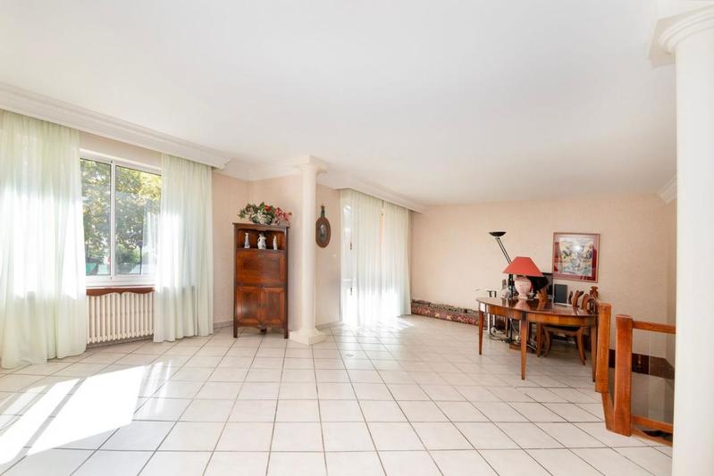 Maison - 121 m² - 4 pièces
