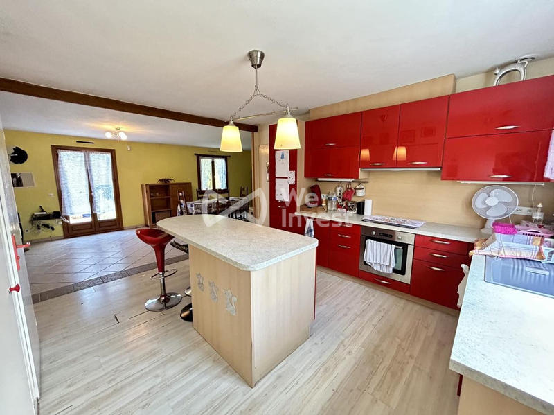 Maison - 90 m² - 5 pièces