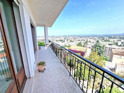 Villa - 152 m² - 8 pièces