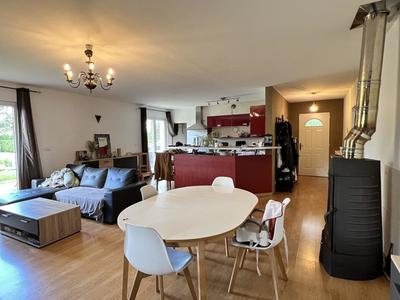 Maison - 135 m² - 5 pièces