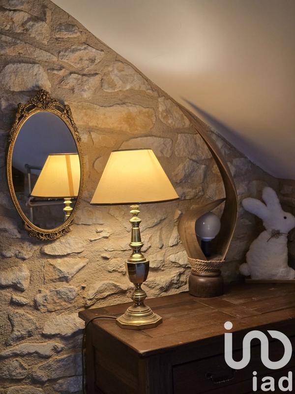 Maison - 330 m² - 9 pièces