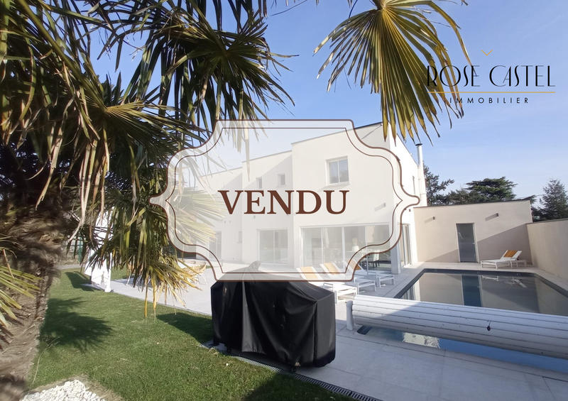 Maison contemporaine - 251 m² - 6 pièces