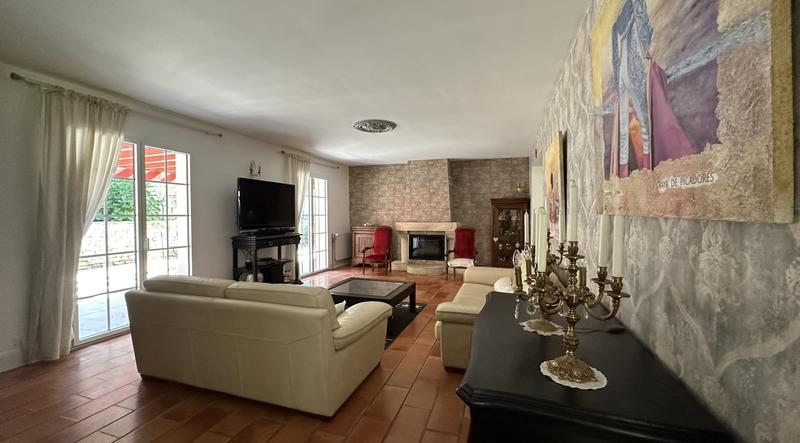 Maison - 265 m² - 7 pièces