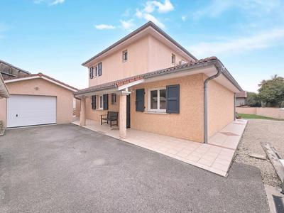 Maison - 148 m² - 7 pièces