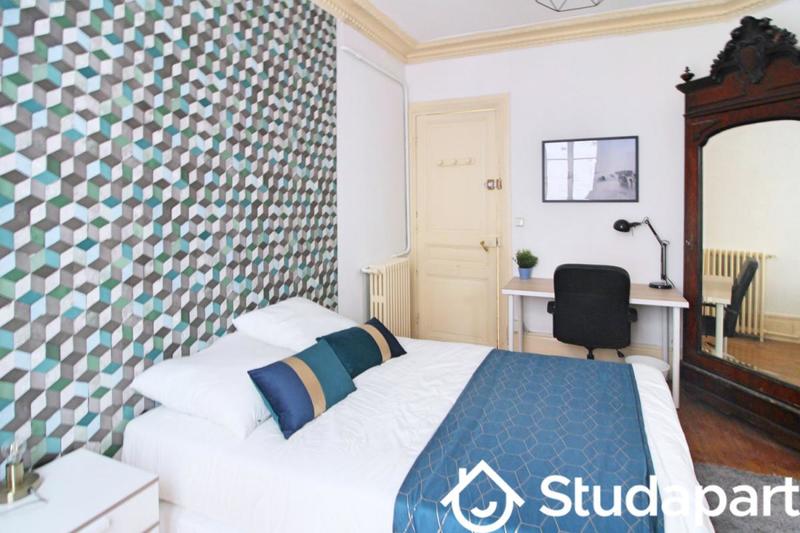 Chambre - 11 m² - 1 pièce