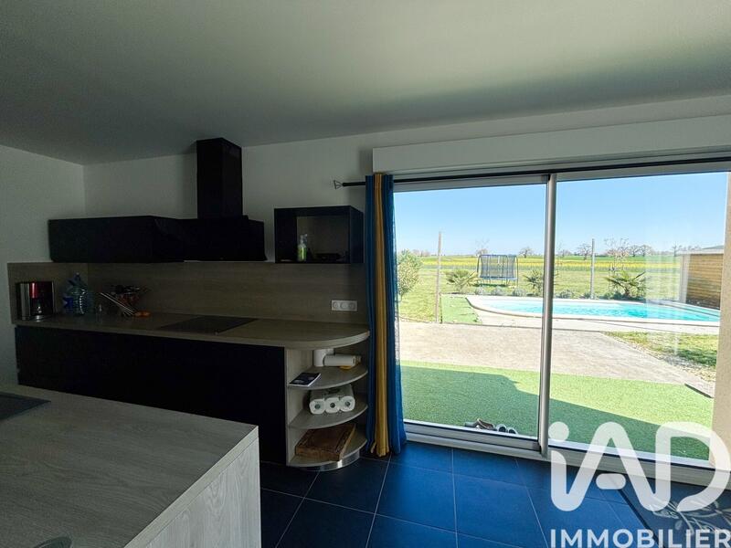 Maison - 162 m² - 9 pièces