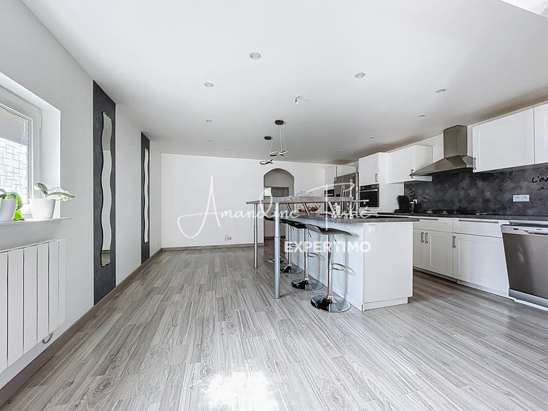 Maison - 145 m² - 6 pièces