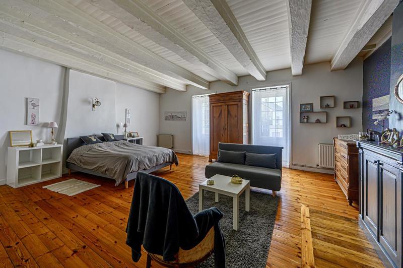 Maison de village - 239 m² - 8 pièces