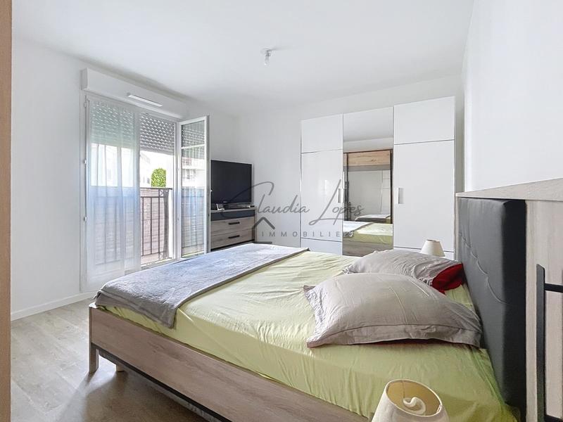 Appartement - 77 m² - 4 pièces