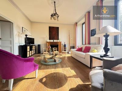 Hôtel particulier - 300 m² - 13 pièces