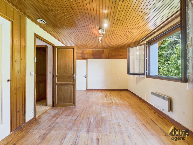 Maison - 136 m² - 7 pièces