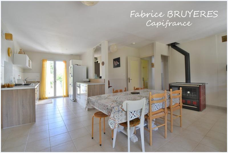 Maison - 247 m² - 8 pièces