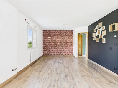 Maison - 186 m² - 6 pièces