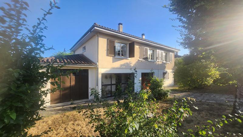 Maison - 122 m² - 7 pièces