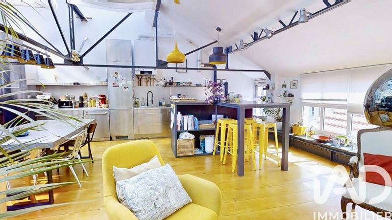 Loft - 138 m² - 6 pièces