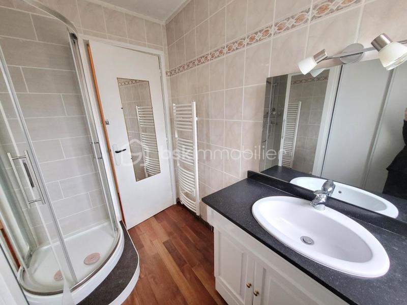 Appartement - 65 m² - 4 pièces