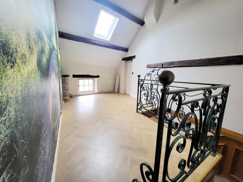 Maison - 293 m² - 5 pièces