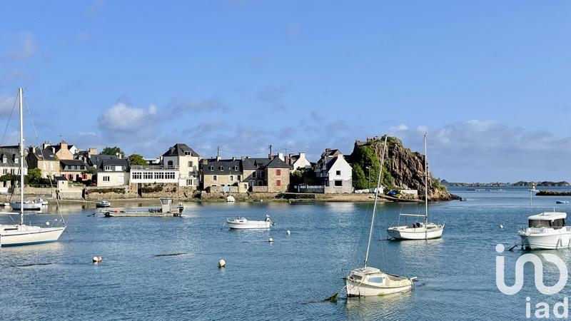 Maison - 213 m² - 9 pièces