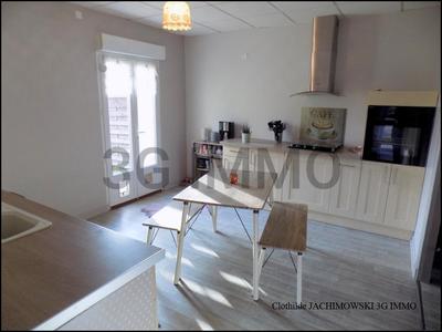 Maison - 111 m² - 6 pièces