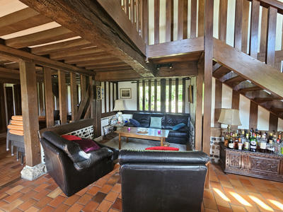 Maison - 260 m² - 8 pièces