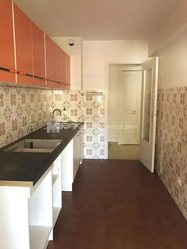 Appartement - 77 m² - 3 pièces