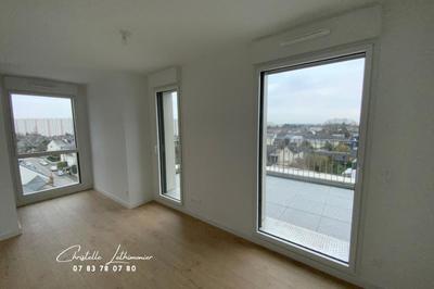 Appartement - 96 m² - 5 pièces