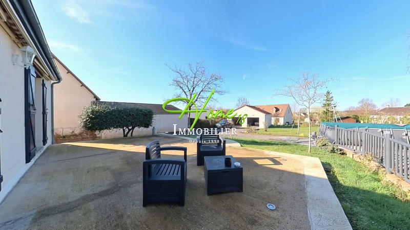 Maison - 98 m² - 5 pièces