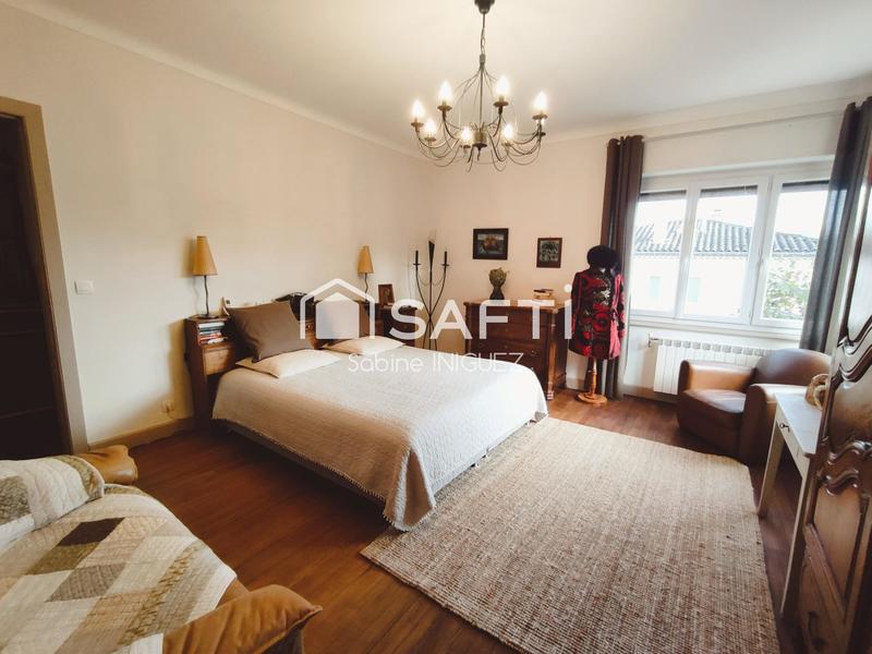 Maison - 169 m² - 7 pièces