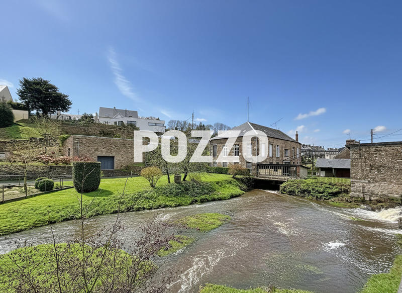 Maison - 134 m² - 9 pièces