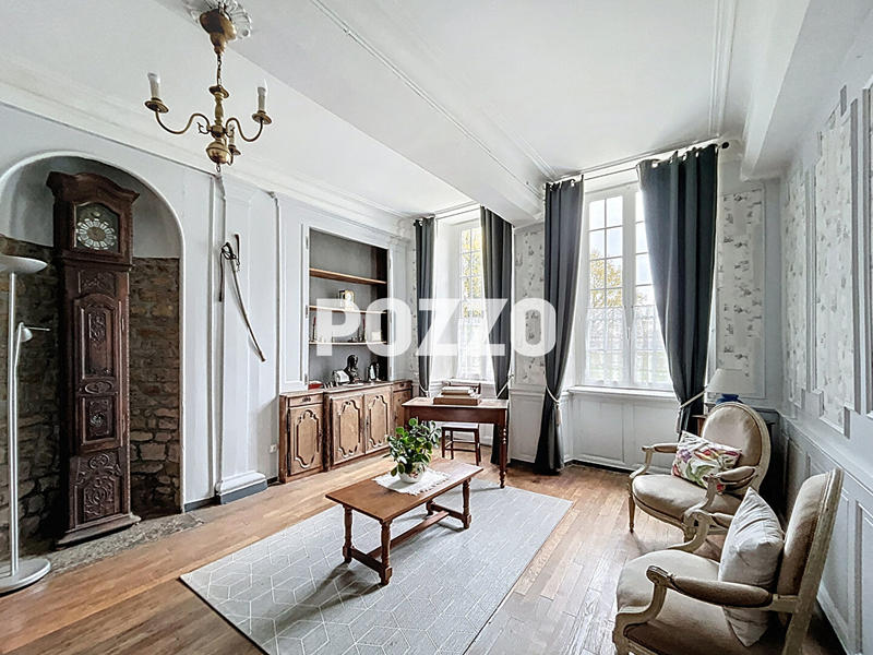 Maison - 510 m² - 14 pièces