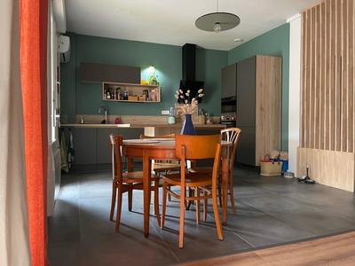 Appartement - 75 m² - 3 pièces