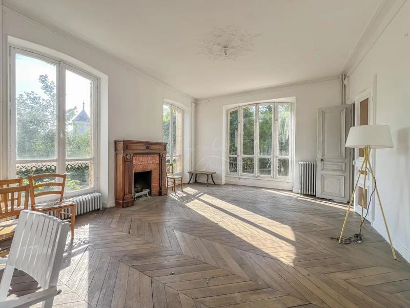 Château - 476 m² - 21 pièces