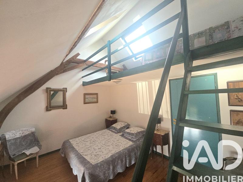 Maison - 253 m² - 8 pièces