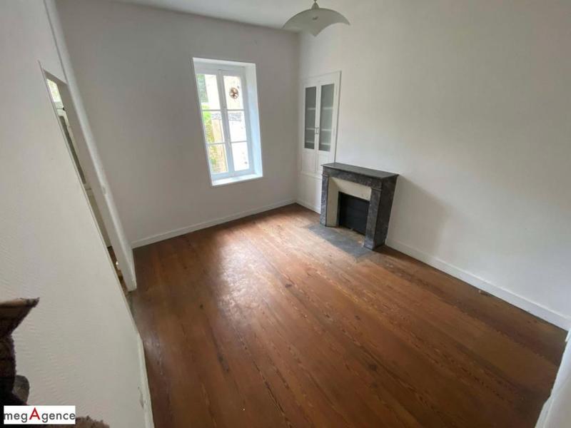 Maison - 277 m² - 12 pièces