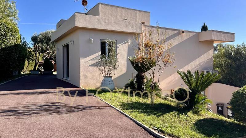 Maison - 151 m² - 6 pièces