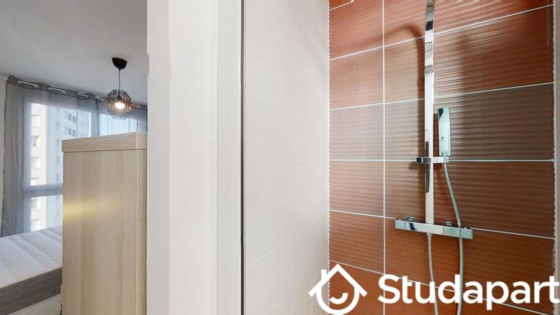 Chambre - 14 m² - 1 pièce