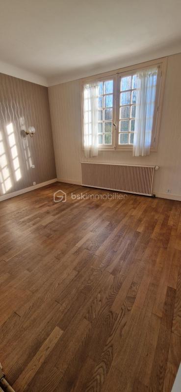 Demeure - 90 m² - 6 pièces